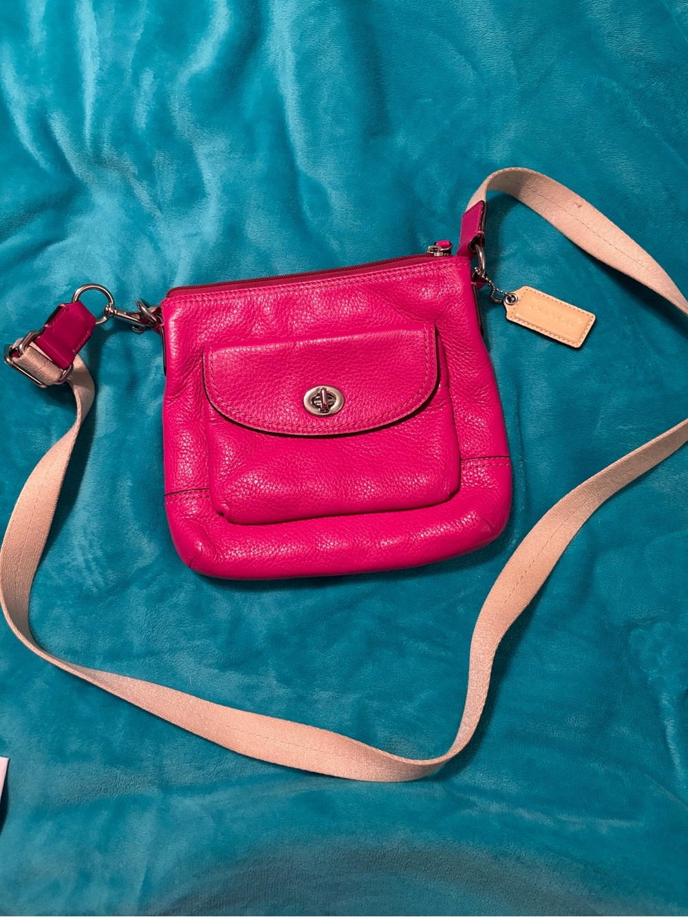 Coach Raspberry Pink Fuschia Leather Hamilton Crossbody Bag Travel Purse